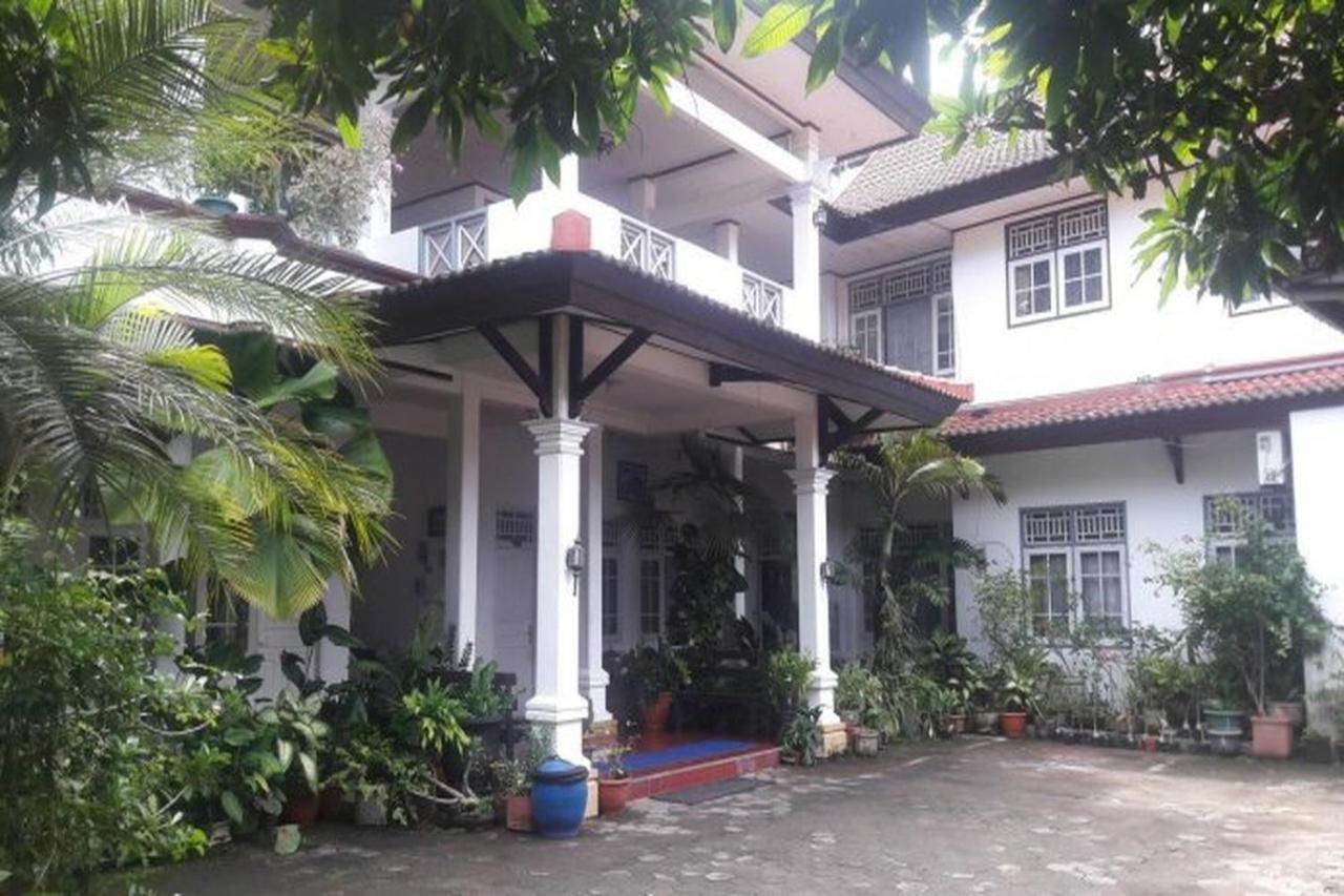 Hotel Airlangga Mataram Luaran gambar