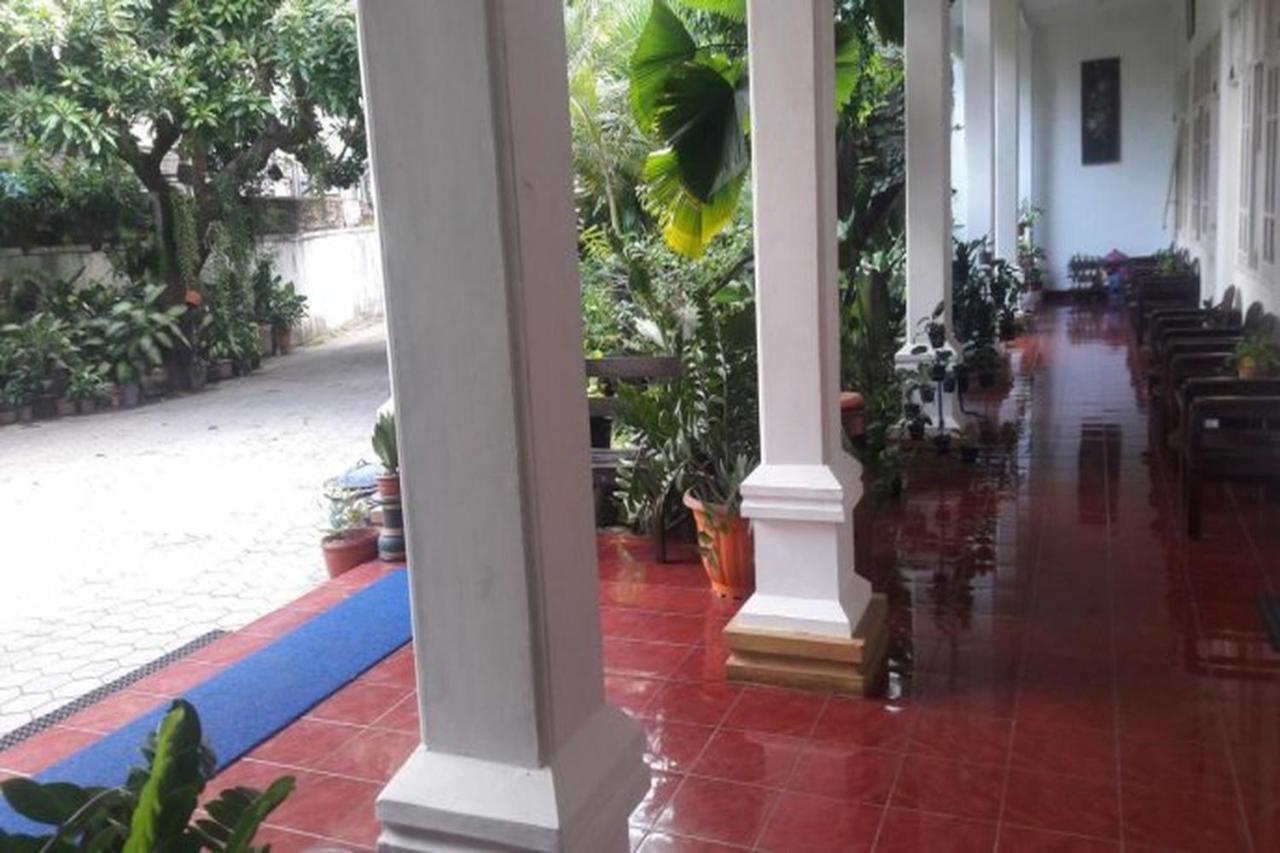 Hotel Airlangga Mataram Luaran gambar